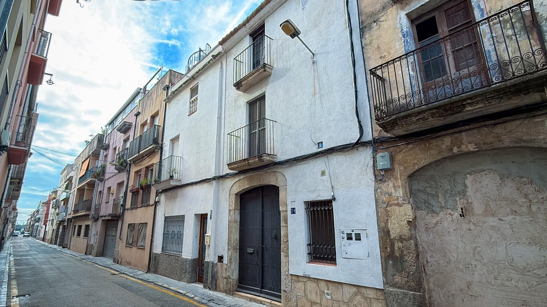 Vista exterior de Finca rústica en venta en El Vendrell con Terraza