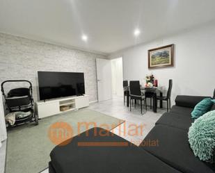 Living room of Flat for sale in Badalona