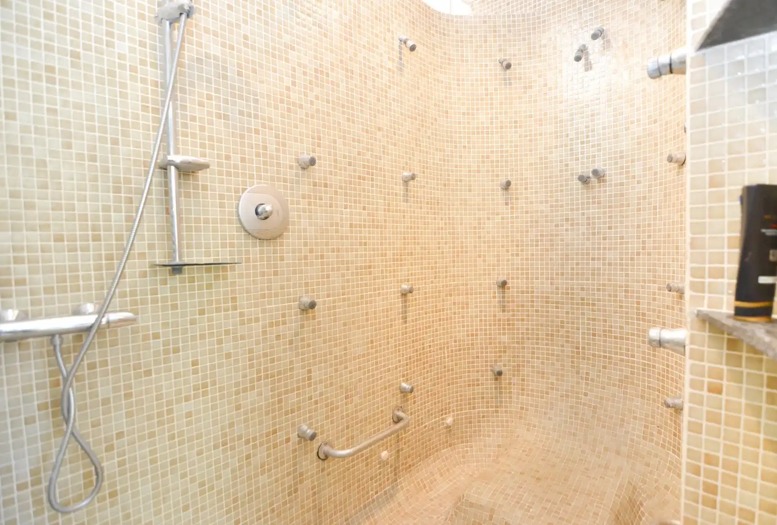Bathroom of Houses for sale in Villanueva de la Cañada  with Air Conditioner, Private garden and Terrace