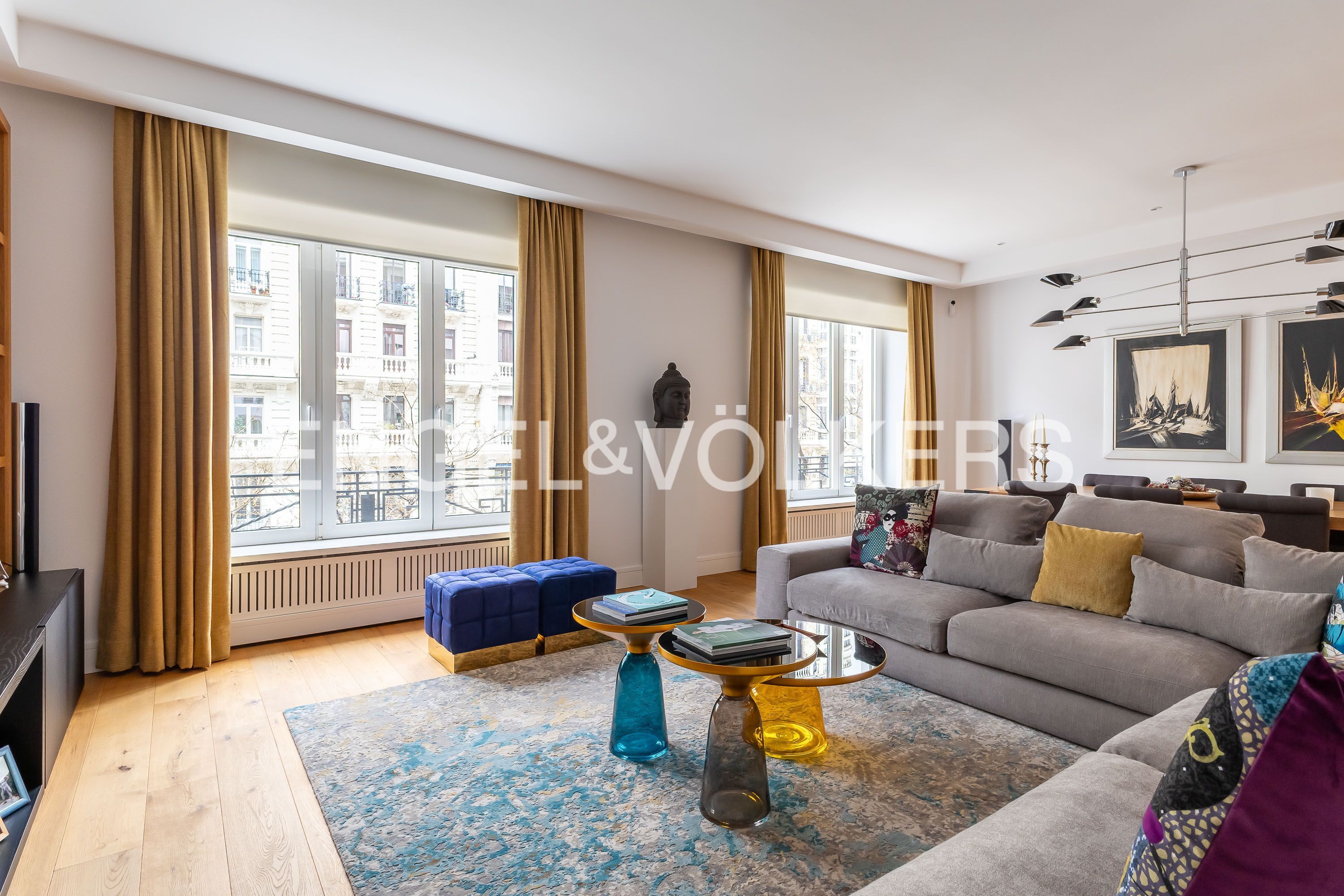 Living room of Apartment for sale in  Madrid Capital  with Air Conditioner, Heating and Parquet flooring