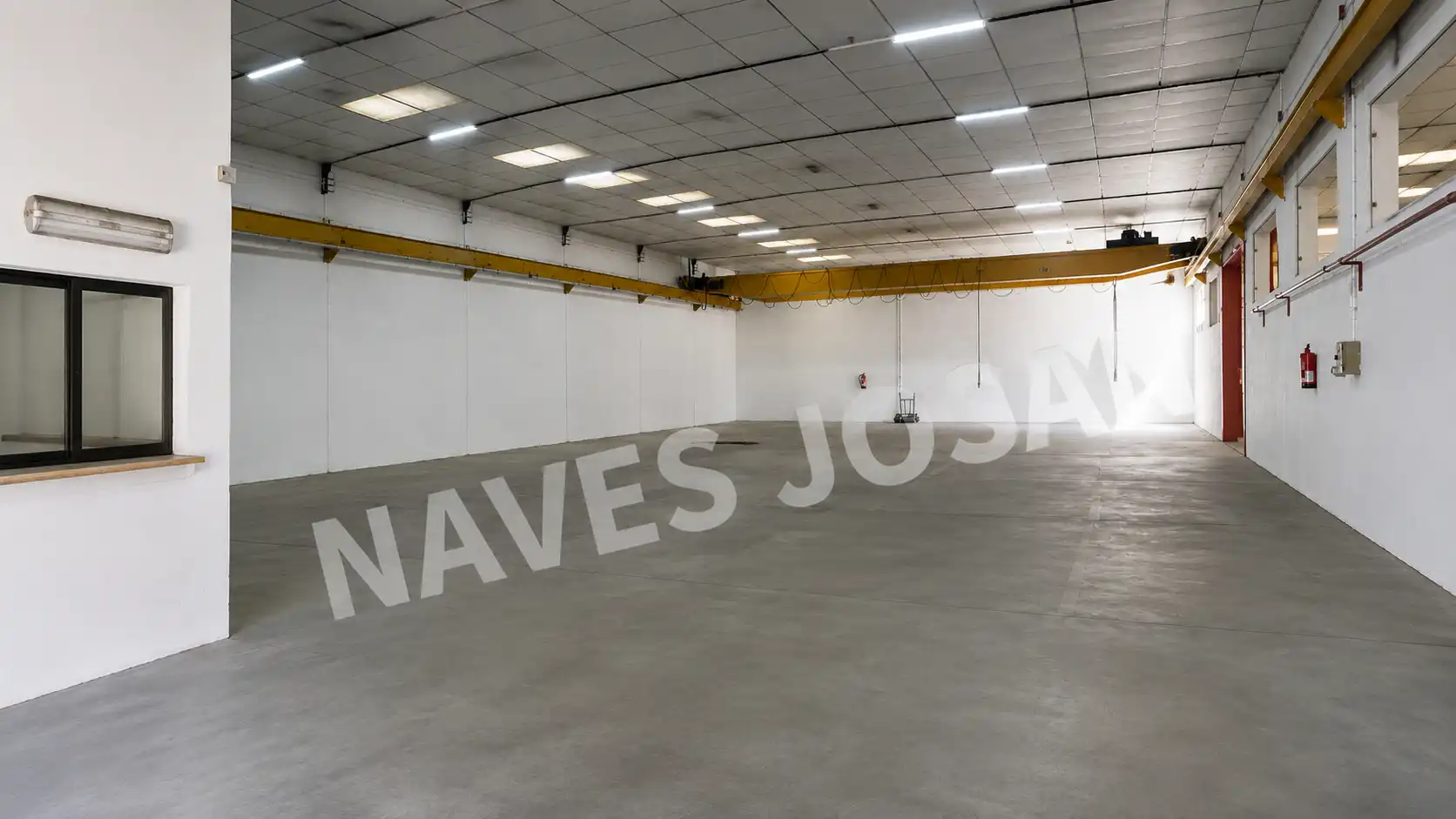Nau industrial en venda a Humanes de Madrid
