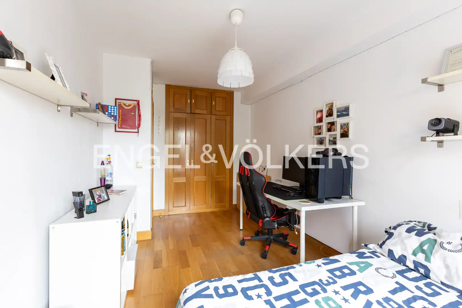 Habitación de Piso en venta en Madrid con Aire acondicionado, Calefacción y Jardín privado