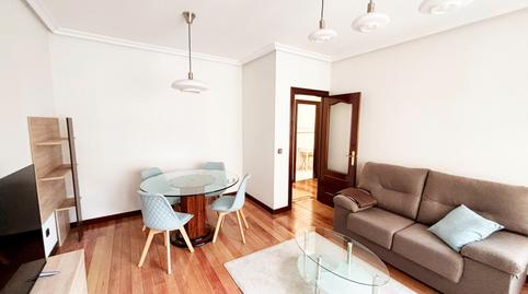 Photo 3 of Apartment to rent in Calle de la Independencia, 5, Parque San Francisco - Uría, Asturias