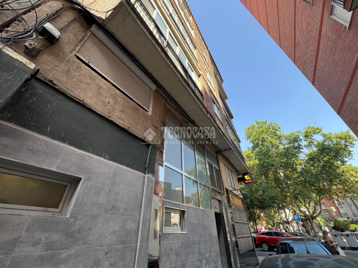 Exterior view of Flat for sale in Valladolid Capital  with Air Conditioner