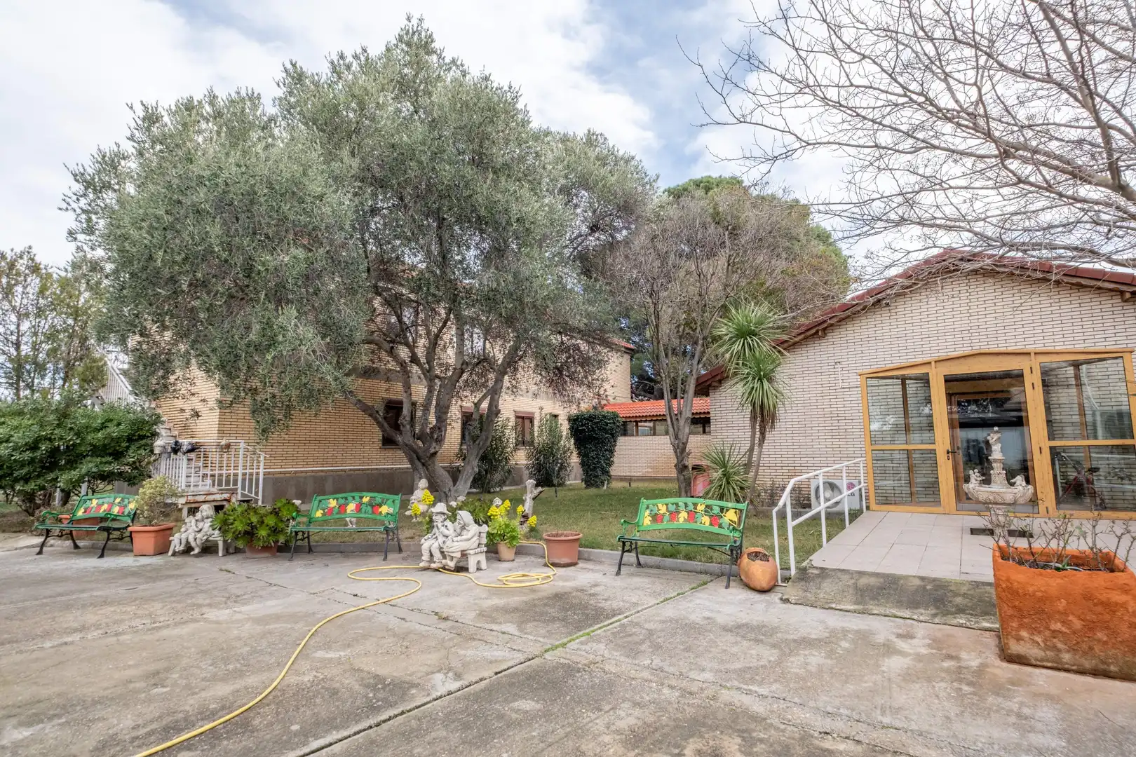 Vista exterior de Casa o chalet en venta en Zaragoza