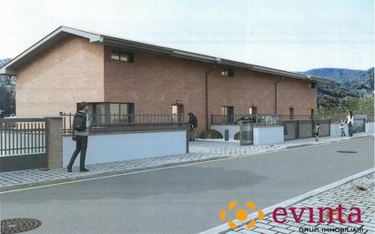 Vista exterior de Casa adosada en venda en Vallirana amb Aire condicionat i Terrassa