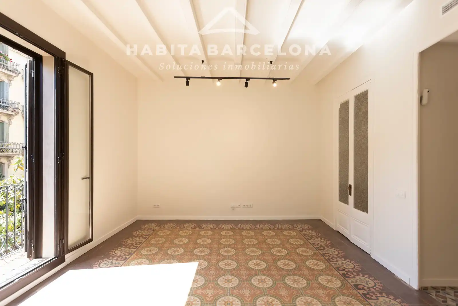 Piso en venta en Barcelona con Aire acondicionado, Calefacción y Parquet