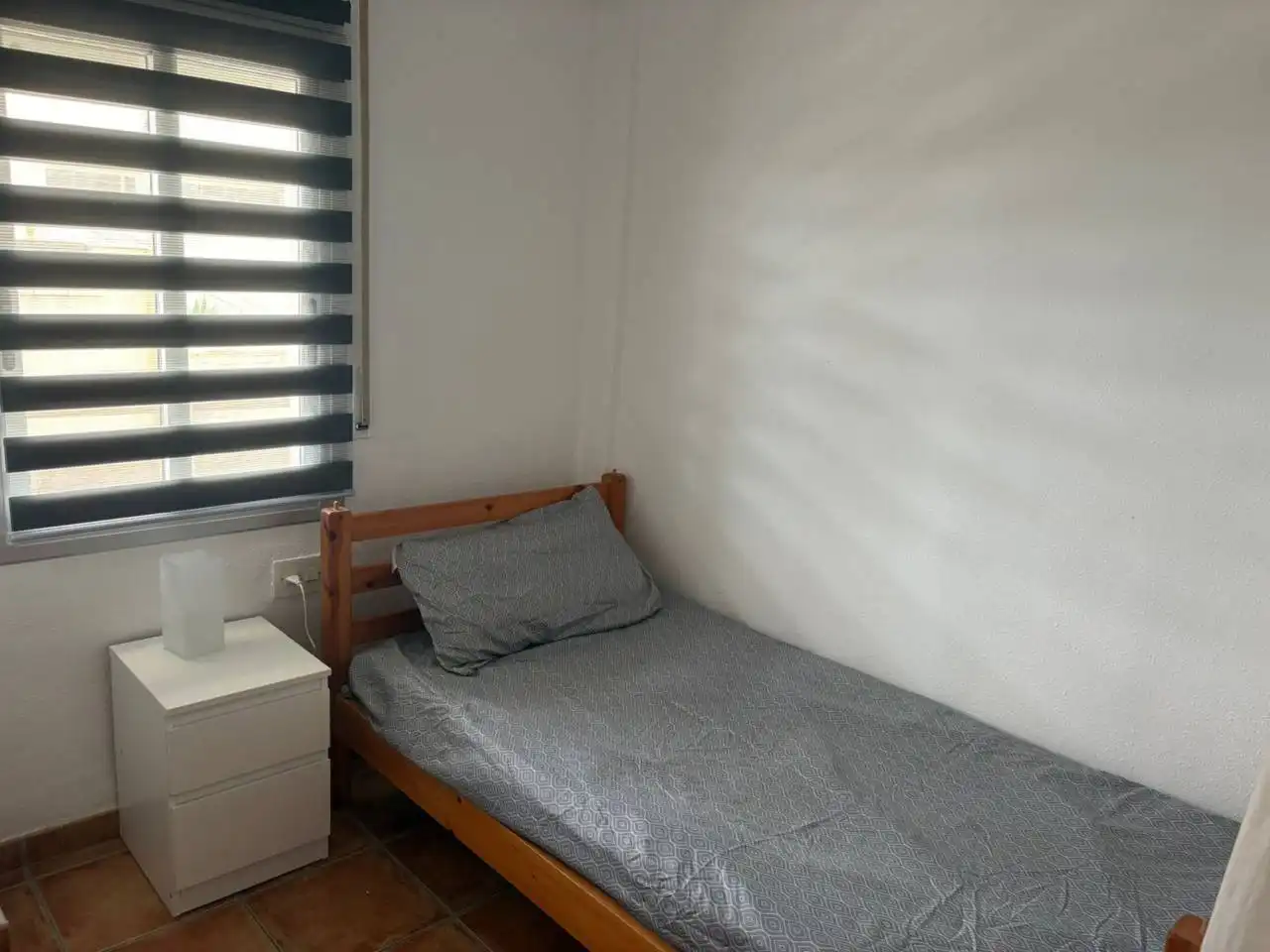Bedroom of Apartments for rent in Valencia  with Terrace, Furnished and Balcony