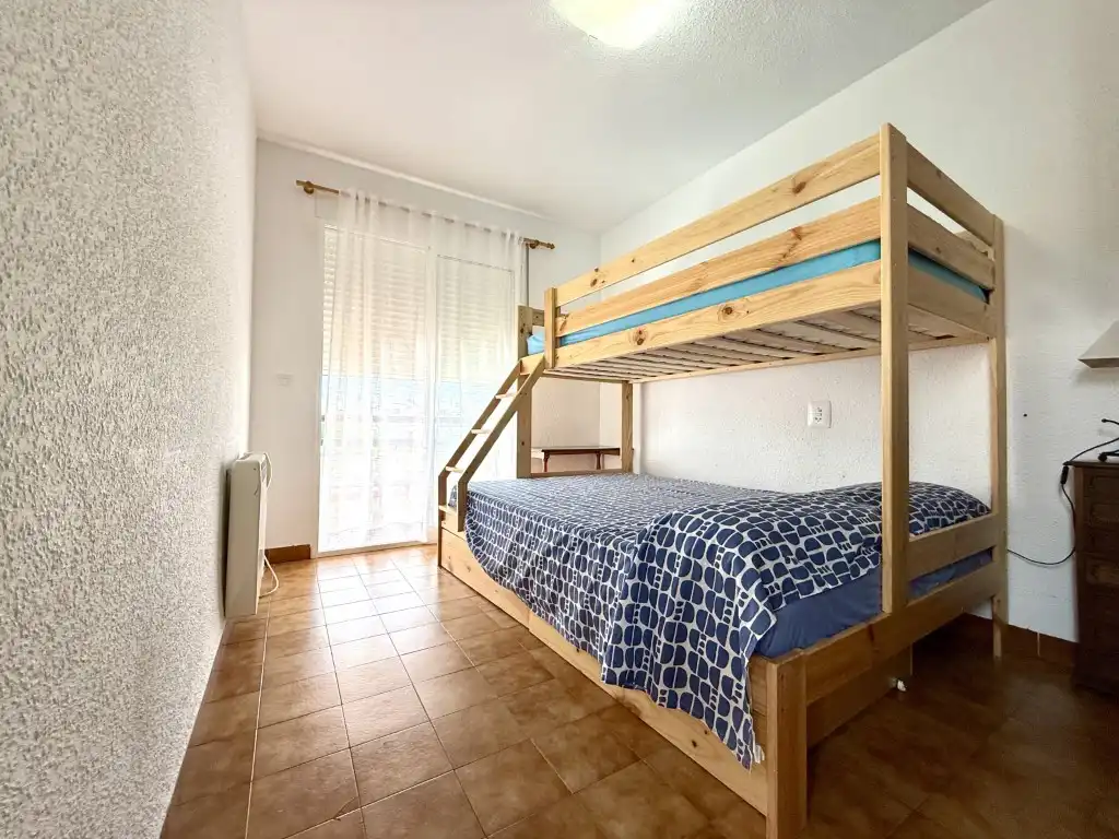 Dormitori de Casa adosada en venda en Benicasim / Benicàssim amb Aire condicionat, Forn i Rentadora