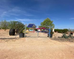 Finca rústica en venda en Lillo amb Piscina