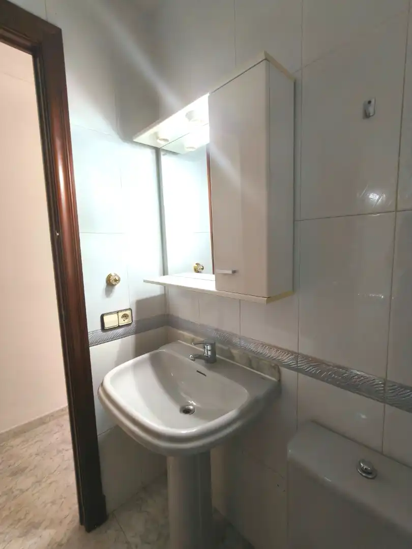 Baño de Piso en venta en Calella con Aire acondicionado, Calefacción y Terraza