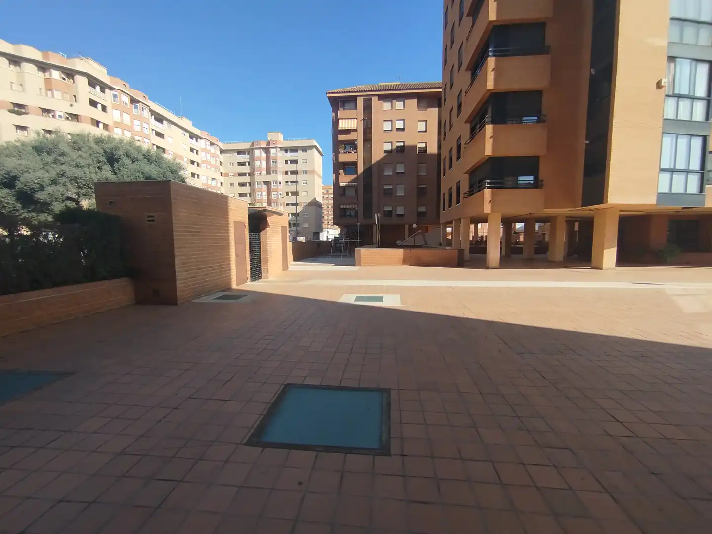 Vista exterior de Piso de alquiler en Castellón de la Plana / Castelló de la Plana con Calefacción, Amueblado y Horno