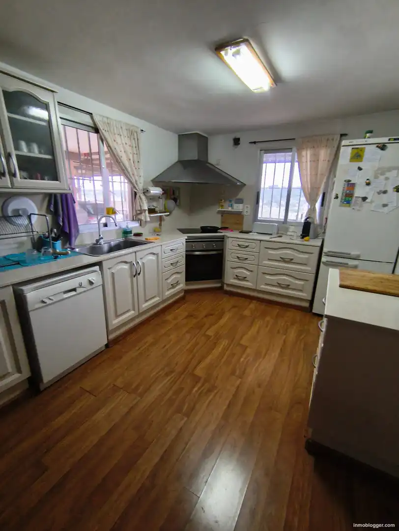 Kitchen of Houses for sale in Buñol  with Air Conditioner, Furnished and Alarm