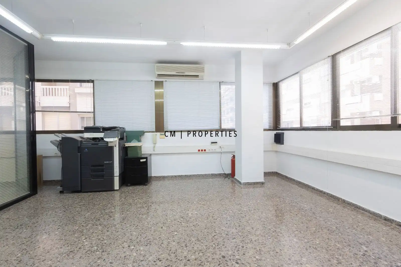 Oficina en venda en Sagunto / Sagunt amb Aire condicionat i Calefacció