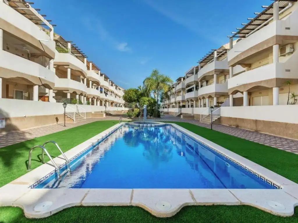 Vista exterior de Apartamento de alquiler en Vinaròs con Calefacción, Terraza y Amueblado