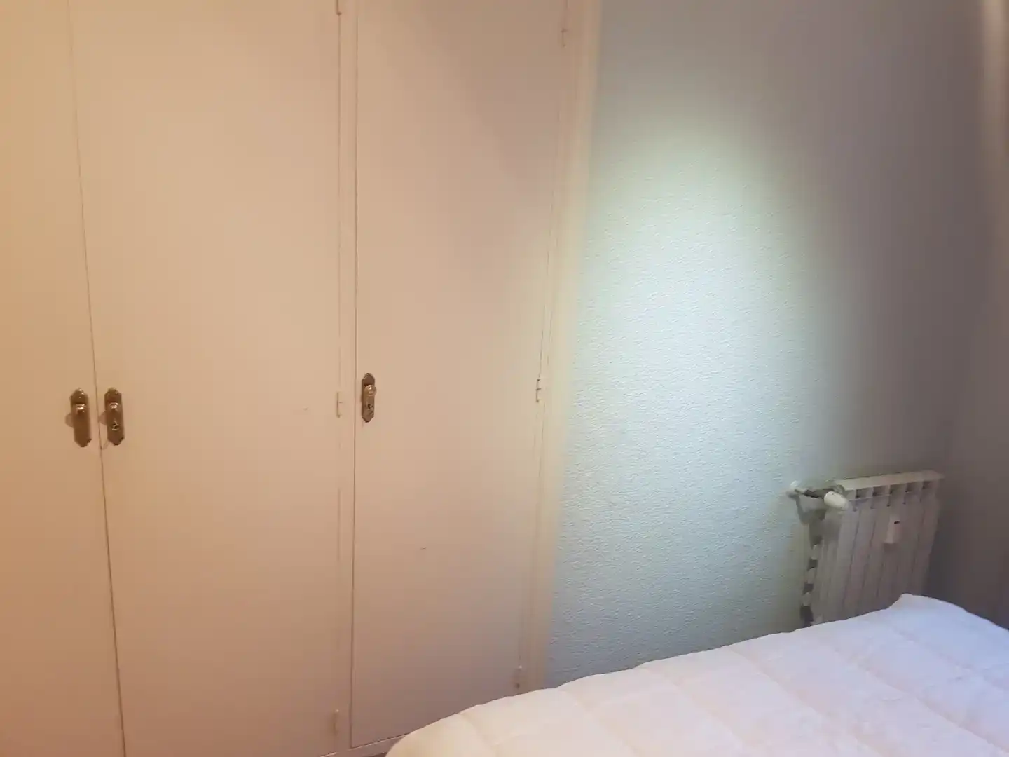 Habitación de Piso en venta en  Madrid Capital con Balcón