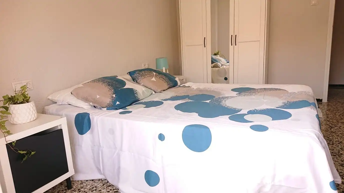 Schlafzimmer von Wohnung zum Verkauf in Elche / Elx mit Möbliert und Balkon