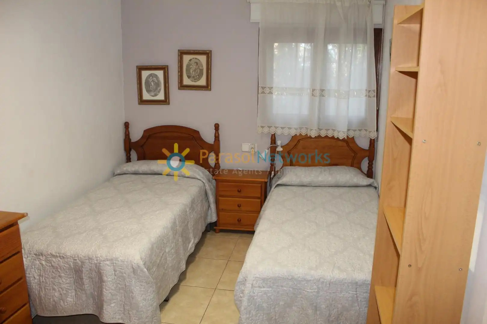 Schlafzimmer von Haus oder Chalet zur Miete in Oliva mit Klimaanlage, Privatgarten und Terrasse