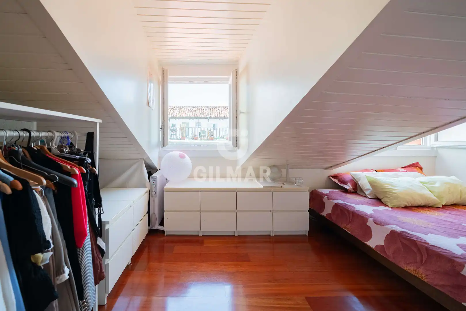 Schlafzimmer von Maisonette zum Verkauf in Madrid mit Heizung