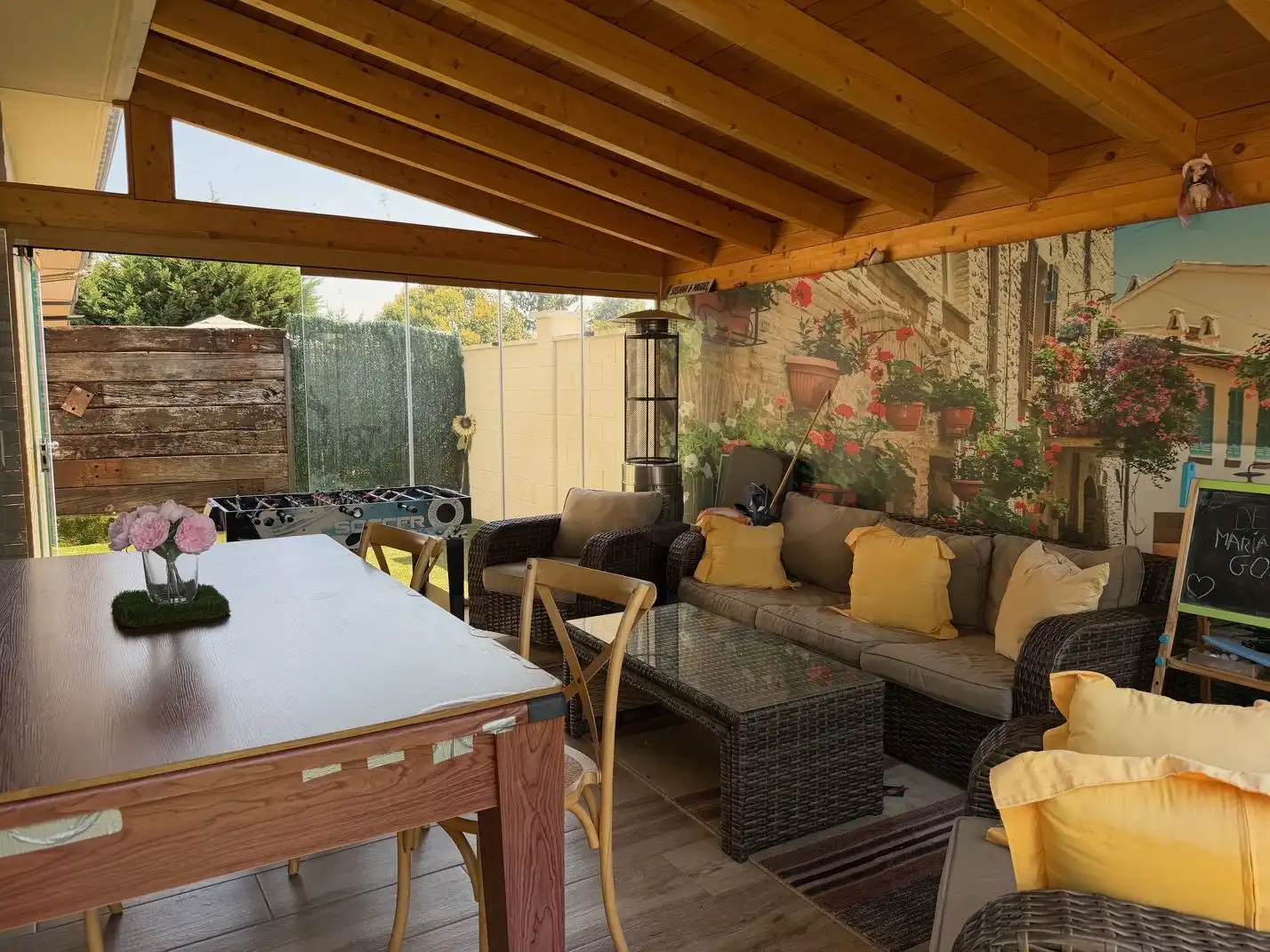 Casa aparellada en venda a Valverde de la Virgen, imagen 8