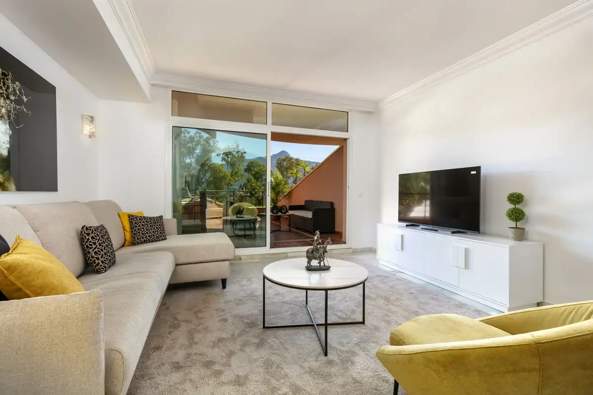 Apartament amb terrassa en venda a Nueva Andalucía