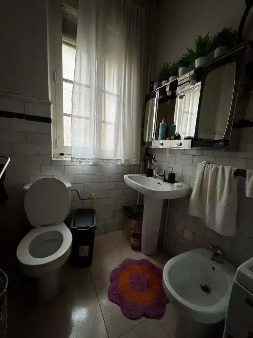 Bathroom of Flat for share in León Capital   with Furnished