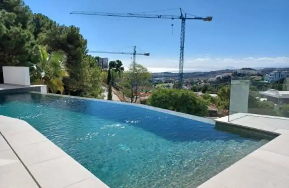 Casa amb terrassa en venda a La Zagaleta, imagen 3