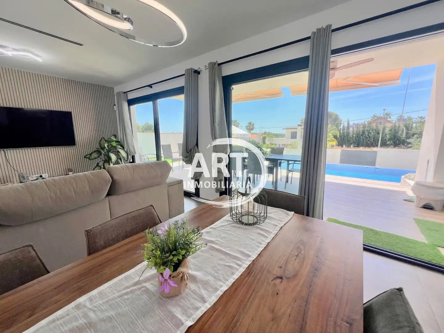 Sala de estar de Casa o chalet en venta en San Antonio de Benagéber con Aire acondicionado, Calefacción y Jardín privado