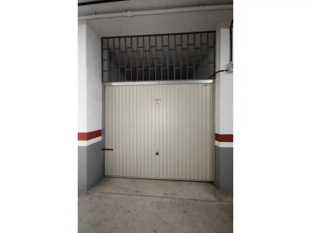 Wohnung zur Miete in Calle Luis Rodríguez Figueroa, Zona Botánico
