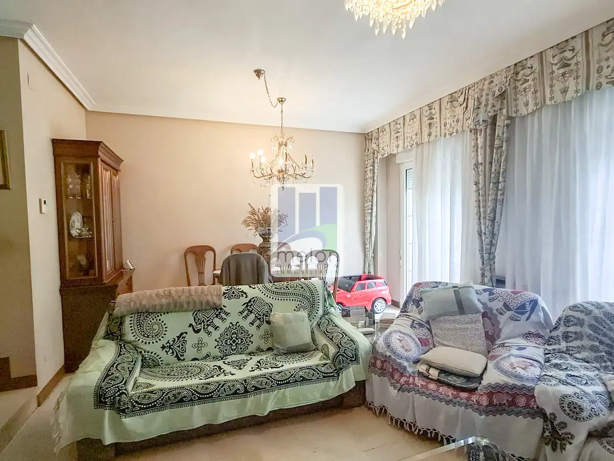 Sala de estar de Casa o chalet en venta en Alfoz de Quintanadueñas con Trastero