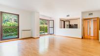 Living room of Flat for sale in Las Rozas de Madrid  with Air Conditioner, Heating and Private garden