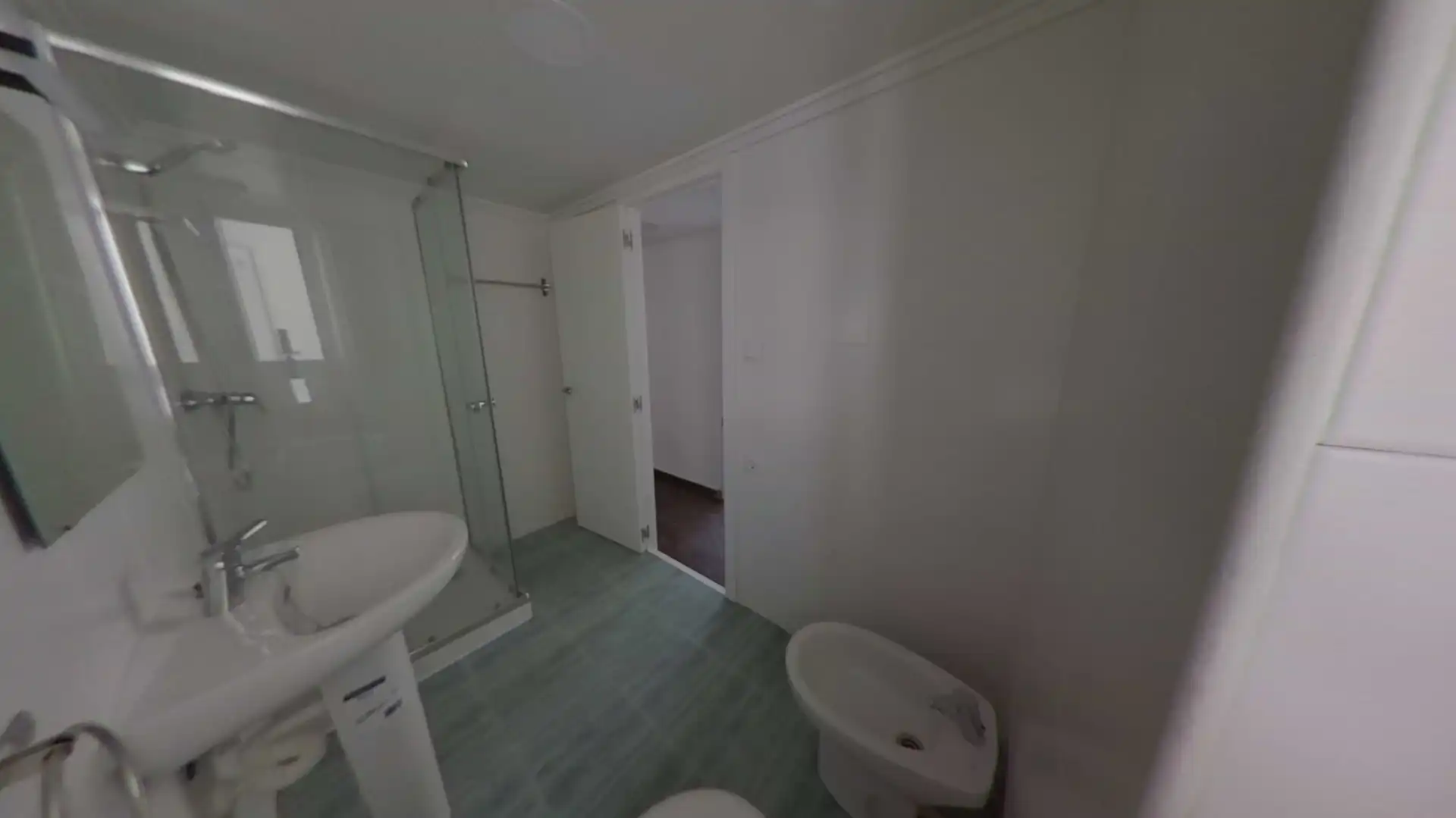 Baño de Piso en venta en Valencia con Aire acondicionado