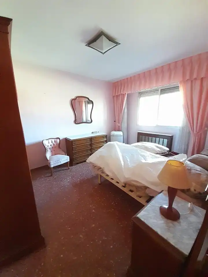 Schlafzimmer von Wohnung zum Verkauf in Zaragoza mit Heizung, Abstellraum und Balkon