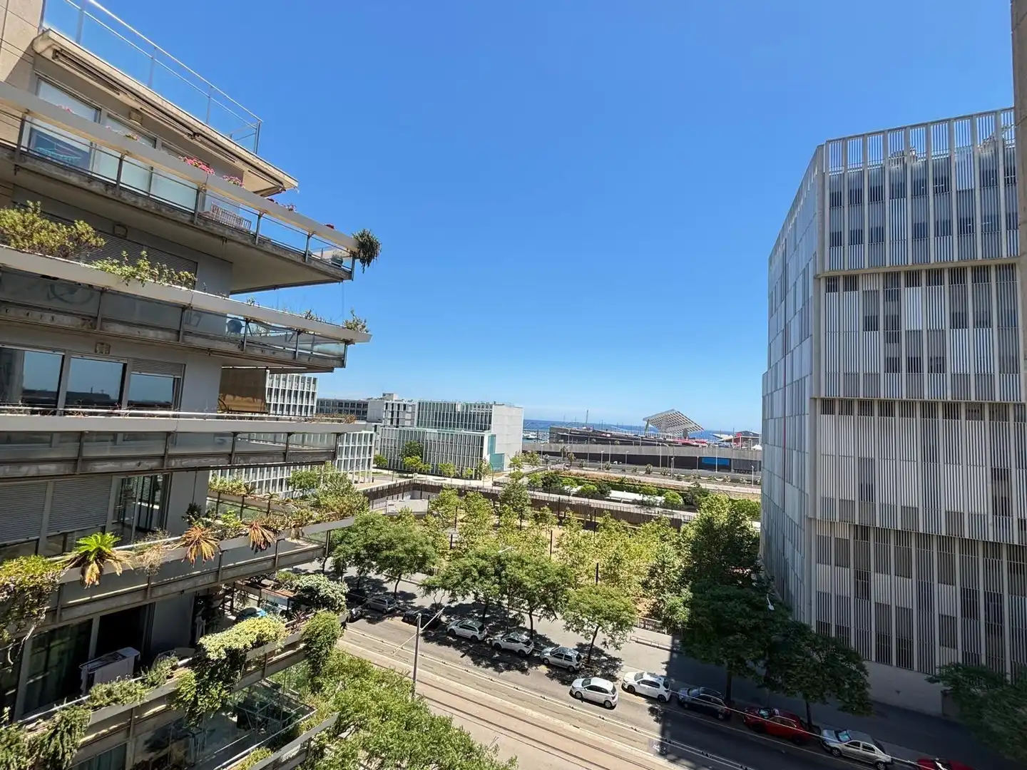 Vista exterior de Pis en venda en Barcelona amb Calefacció