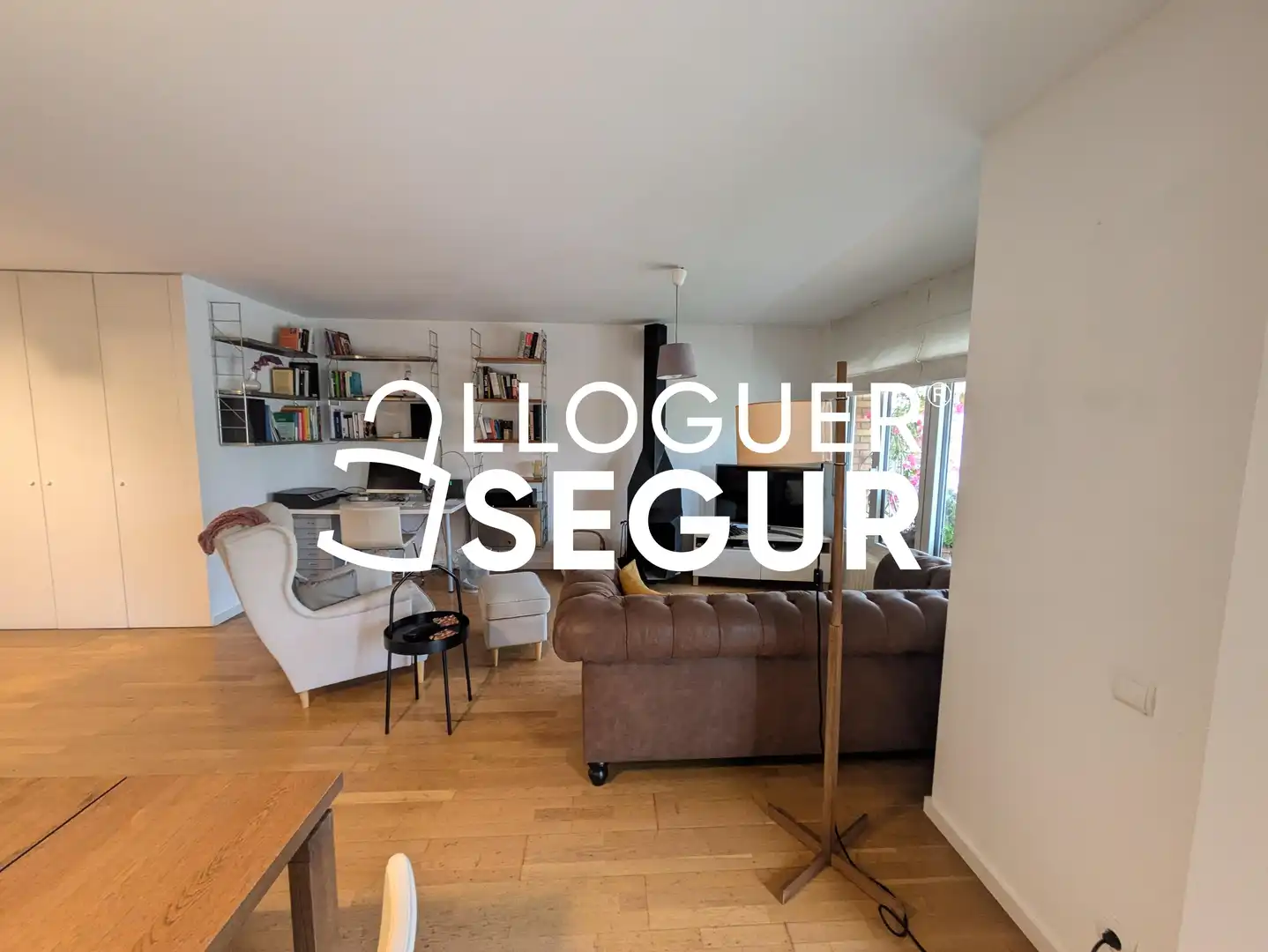Sala d'estar de Pis de lloguer en Sant Cugat del Vallès amb Aire condicionat, Calefacció i Moblat