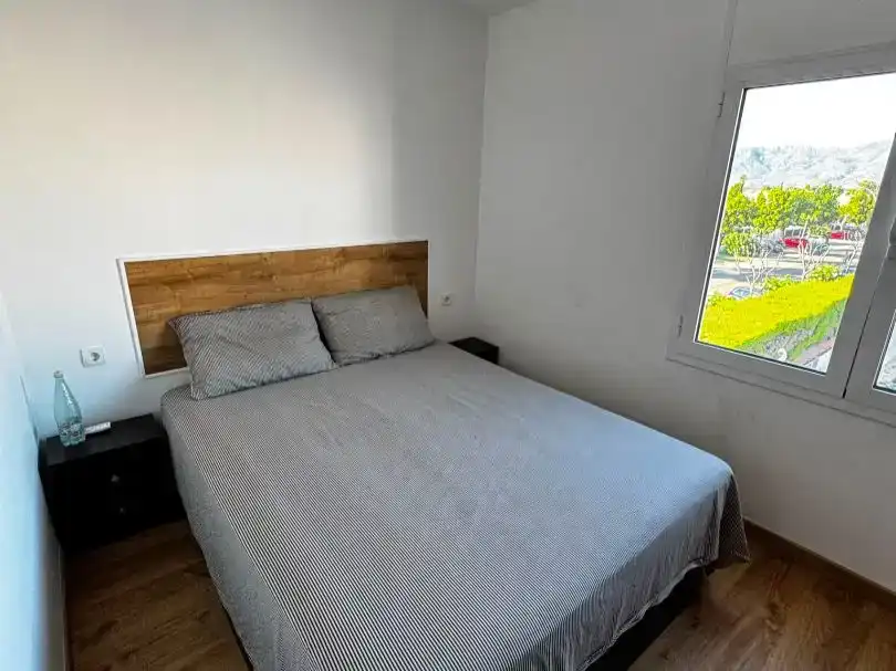 Dormitori de Casa adosada en venda en Empuriabrava amb Aire condicionat i Balcó