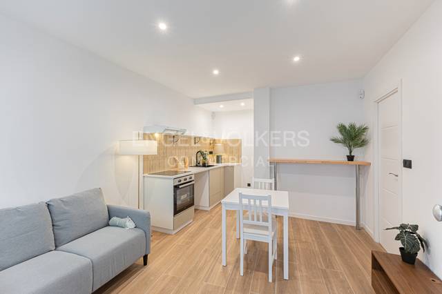 Local comercial en Venta en Vila de Gràcia