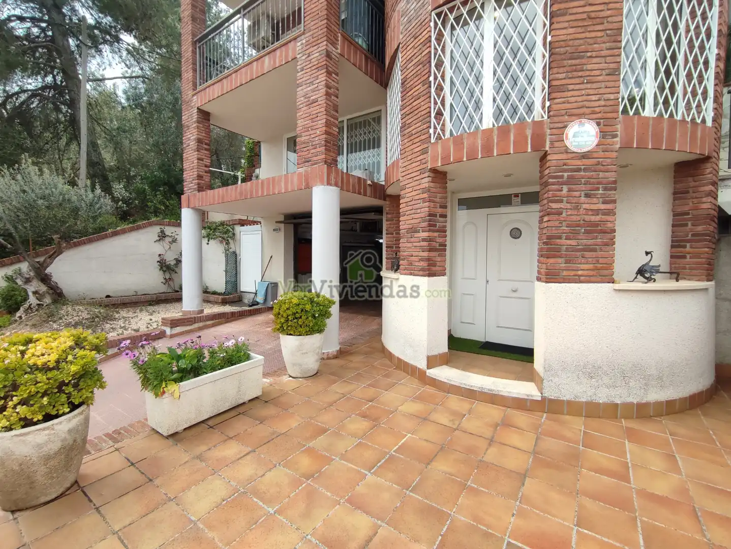 Vista exterior de Casa o xalet en venda en Cervelló amb Calefacció, Jardí privat i Terrassa
