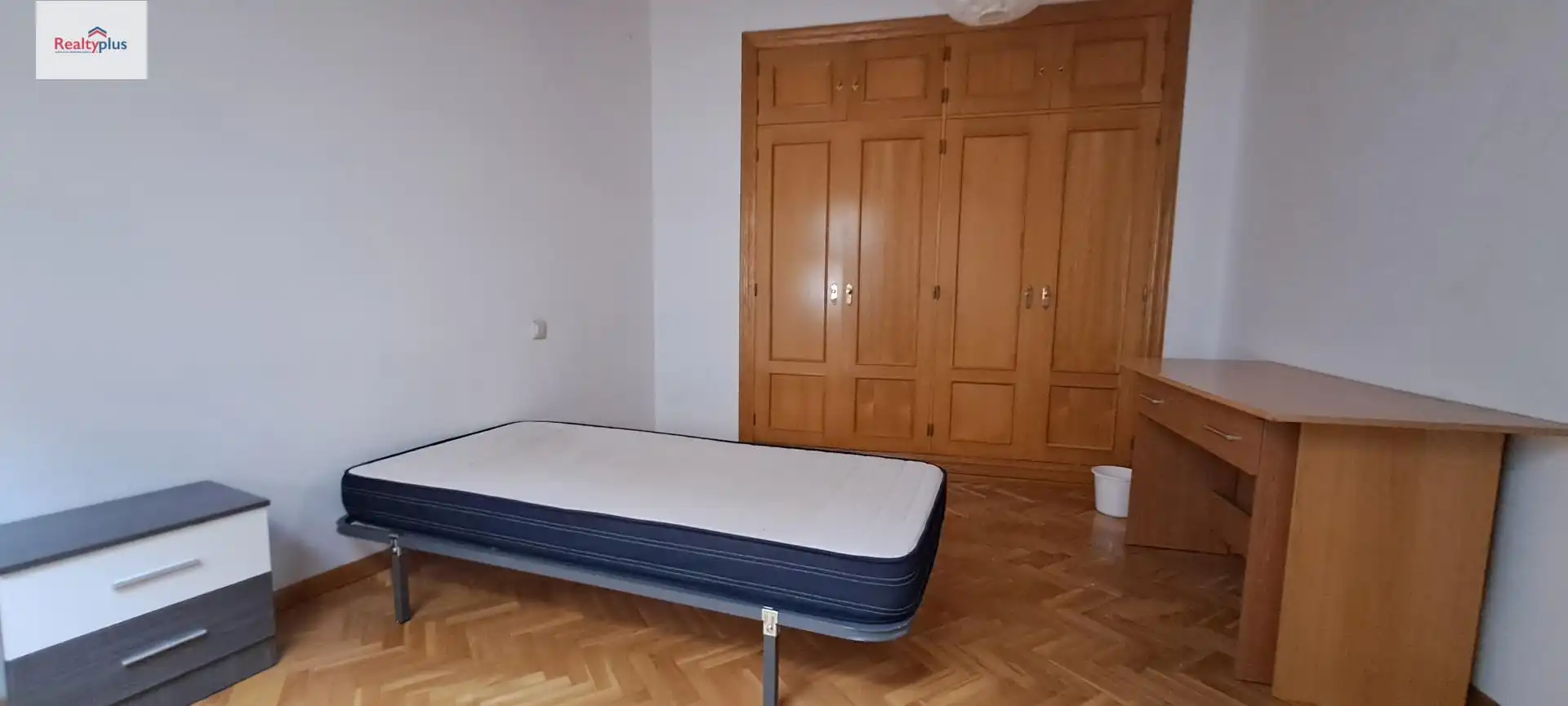 Habitación de Dúplex de alquiler en Segovia con Amueblado y Balcón