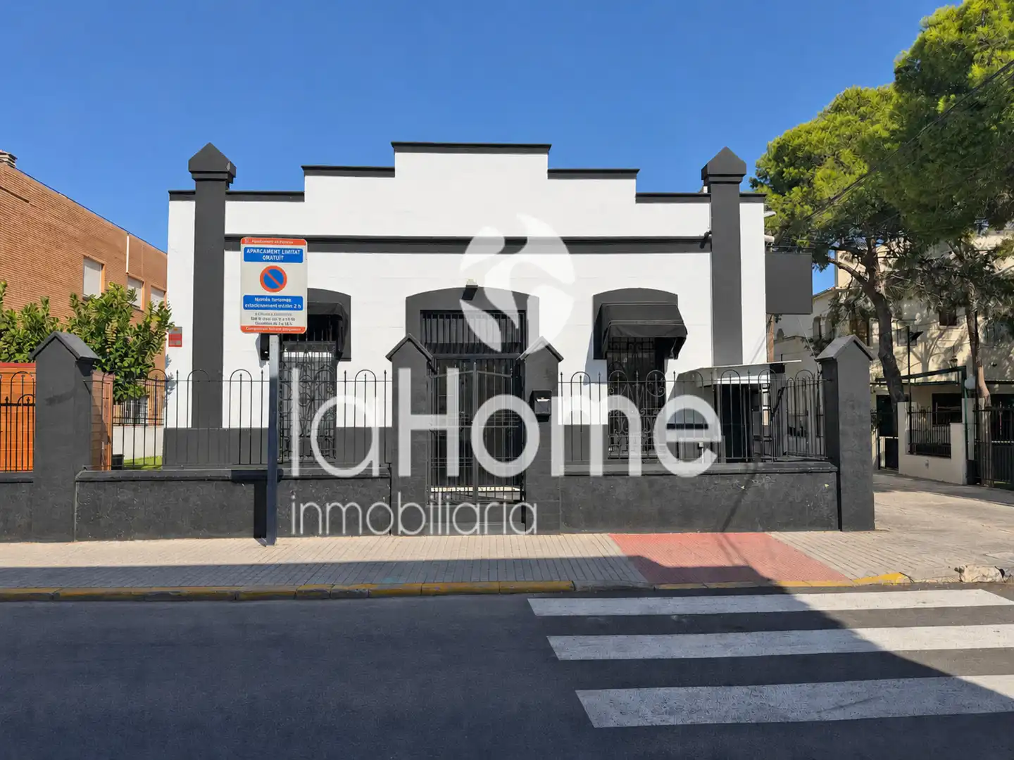 Local comercial de lloguer a La Cañada, imagen 2