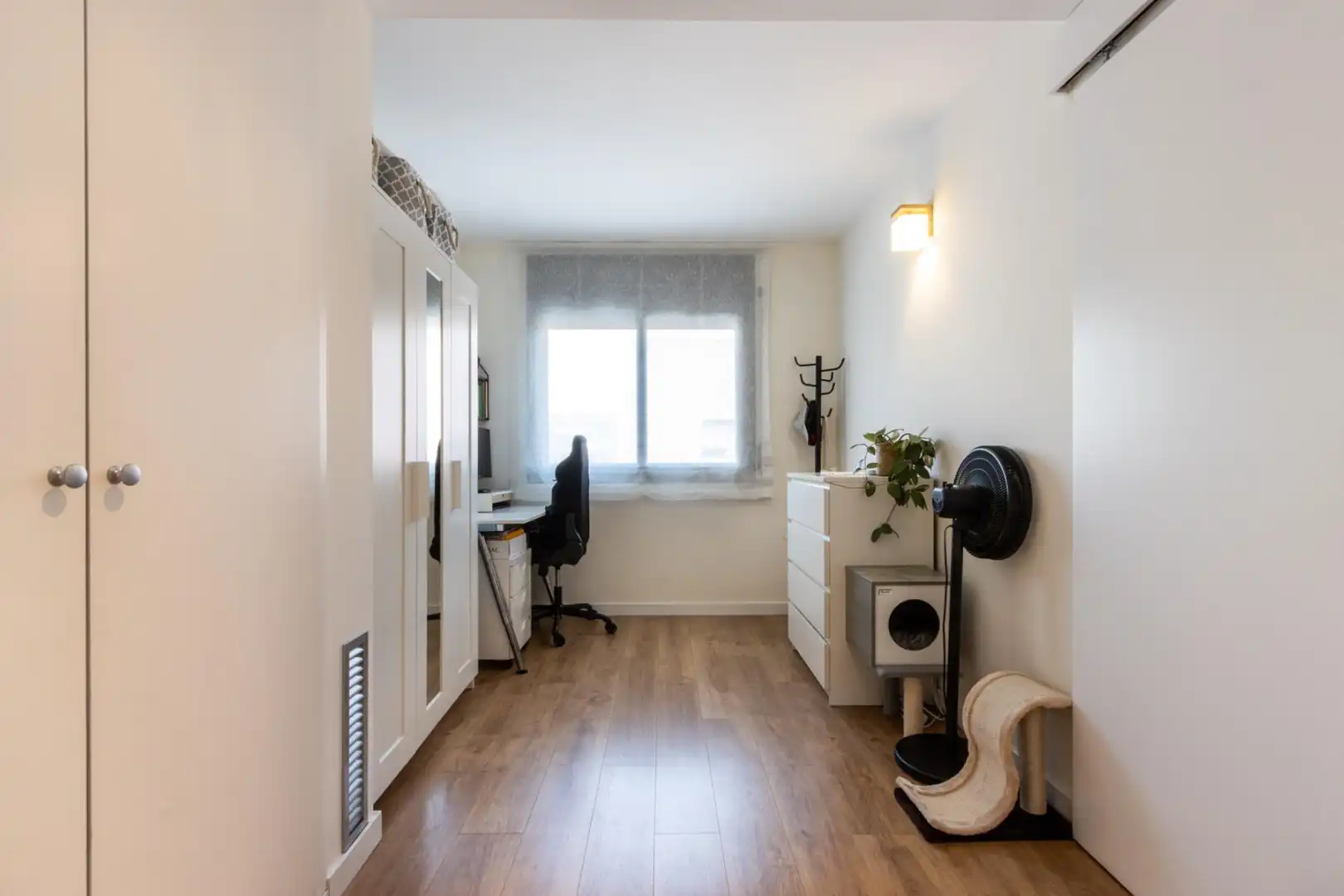 Habitación de Ático en venta en Sabadell con Aire acondicionado, Calefacción y Parquet