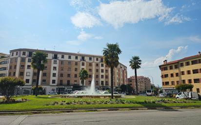 Exterior view of Flat to rent in  Pamplona / Iruña  with Heating, Parquet flooring and Oven
