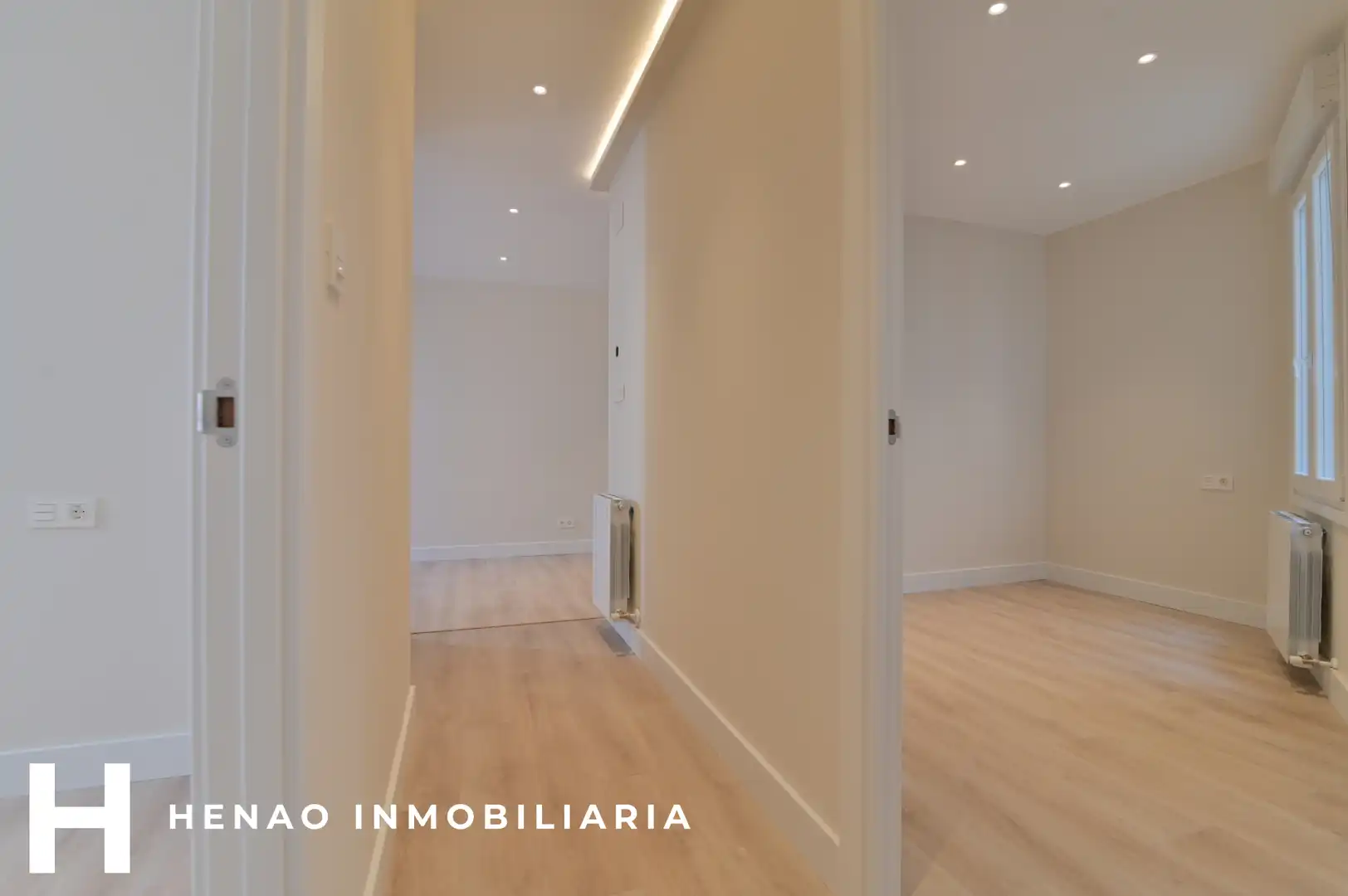 Pis en venda en Bilbao  amb Calefacció, Parquet i Forn