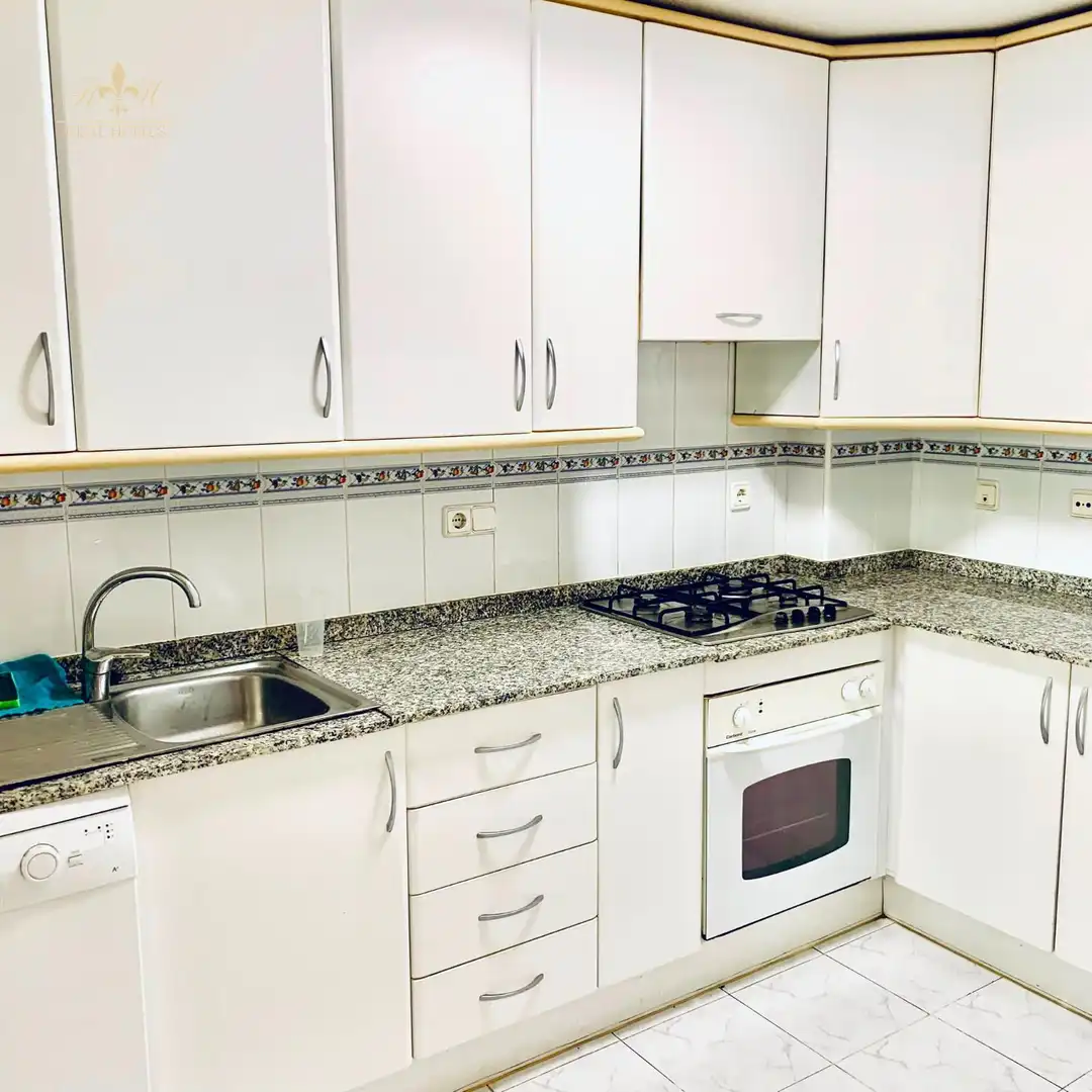 Piso con piscina en venta en JOAQUÍN RODRIGO Nº 6, imagen 6