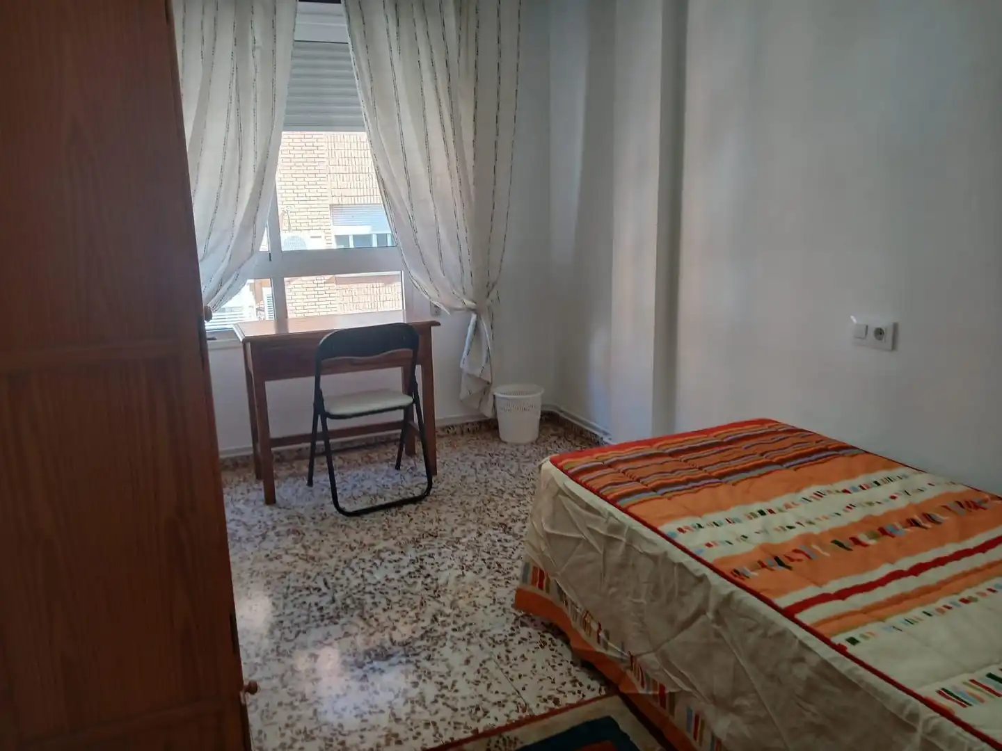 Schlafzimmer von Wohnung zur Miete in Cáceres mit Heizung, Terrasse und Möbliert
