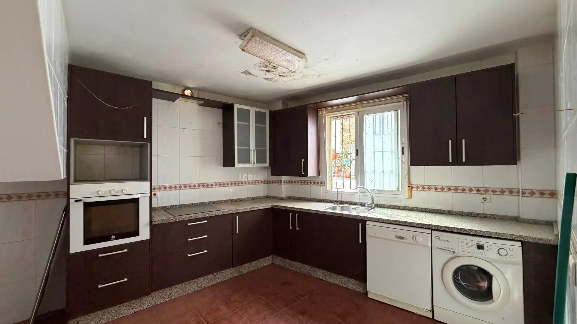 Cuina de Casa adosada en venda en Cártama amb Terrassa i Traster