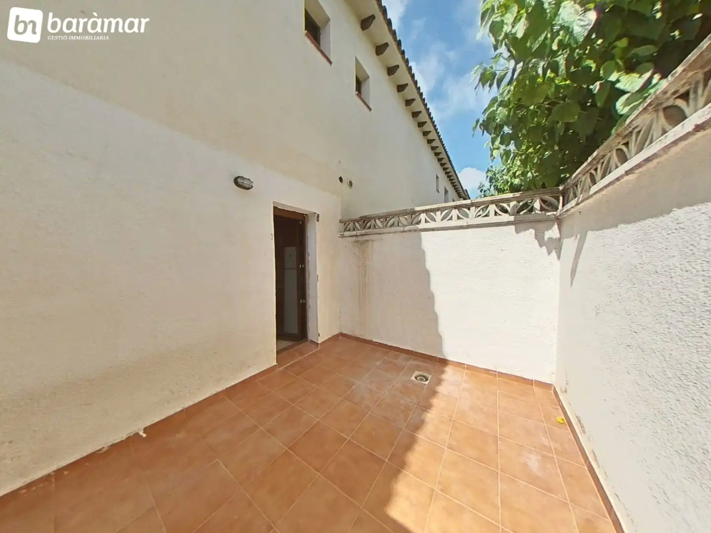 Vista exterior de Dúplex en venda en Roda de Berà amb Aire condicionat, Calefacció i Terrassa
