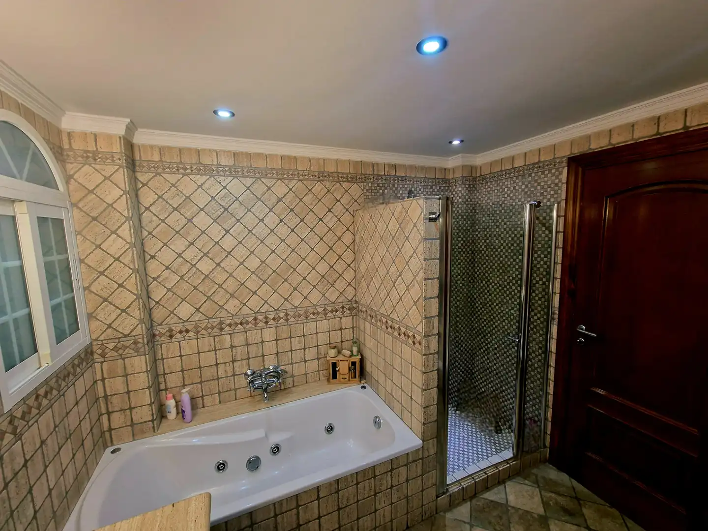 Baño de Piso de alquiler en Vila-real con Calefacción, Trastero y Amueblado
