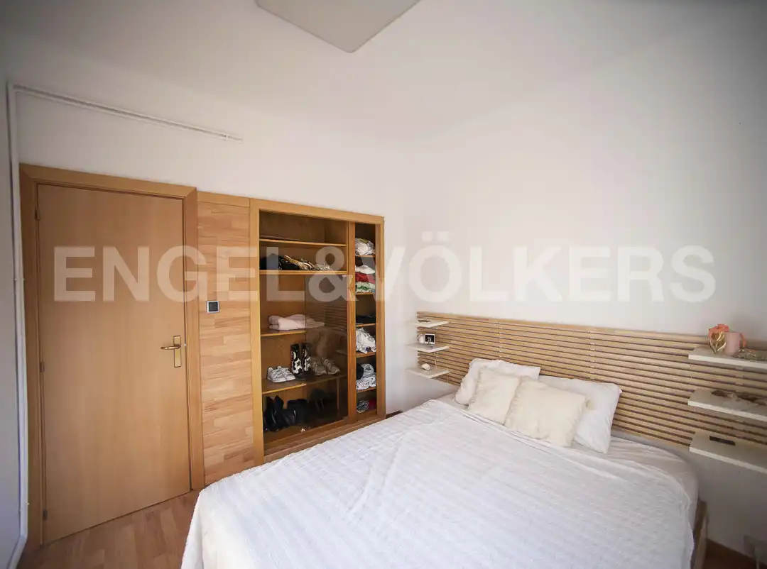 Bedroom of Flat for rent in Barcelona  with Air Conditioner, Heating and Parquet flooring
