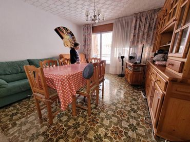 Appartamento con balcone in vendita a Baza